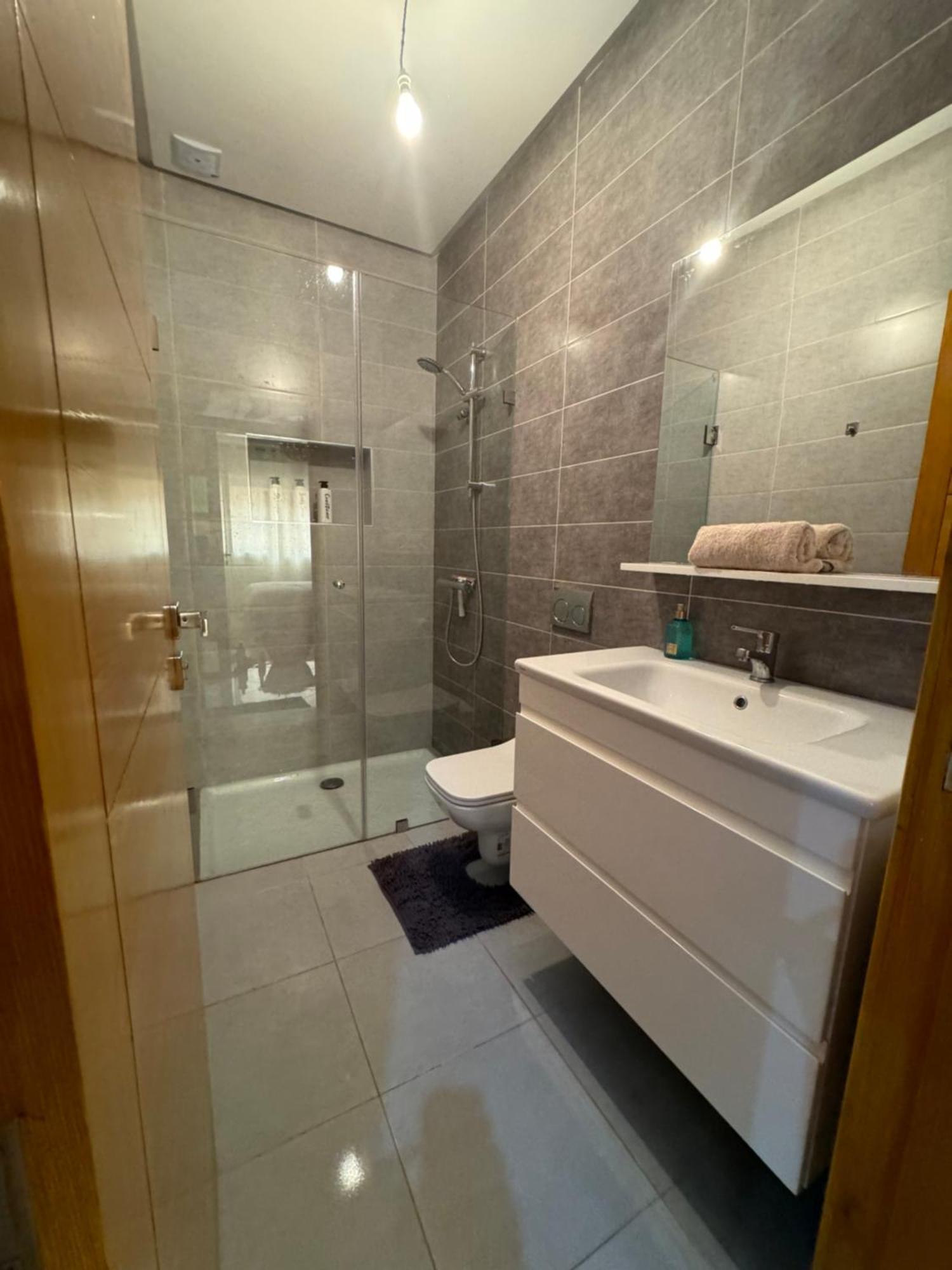 2 Bedroom In The Heart Of *